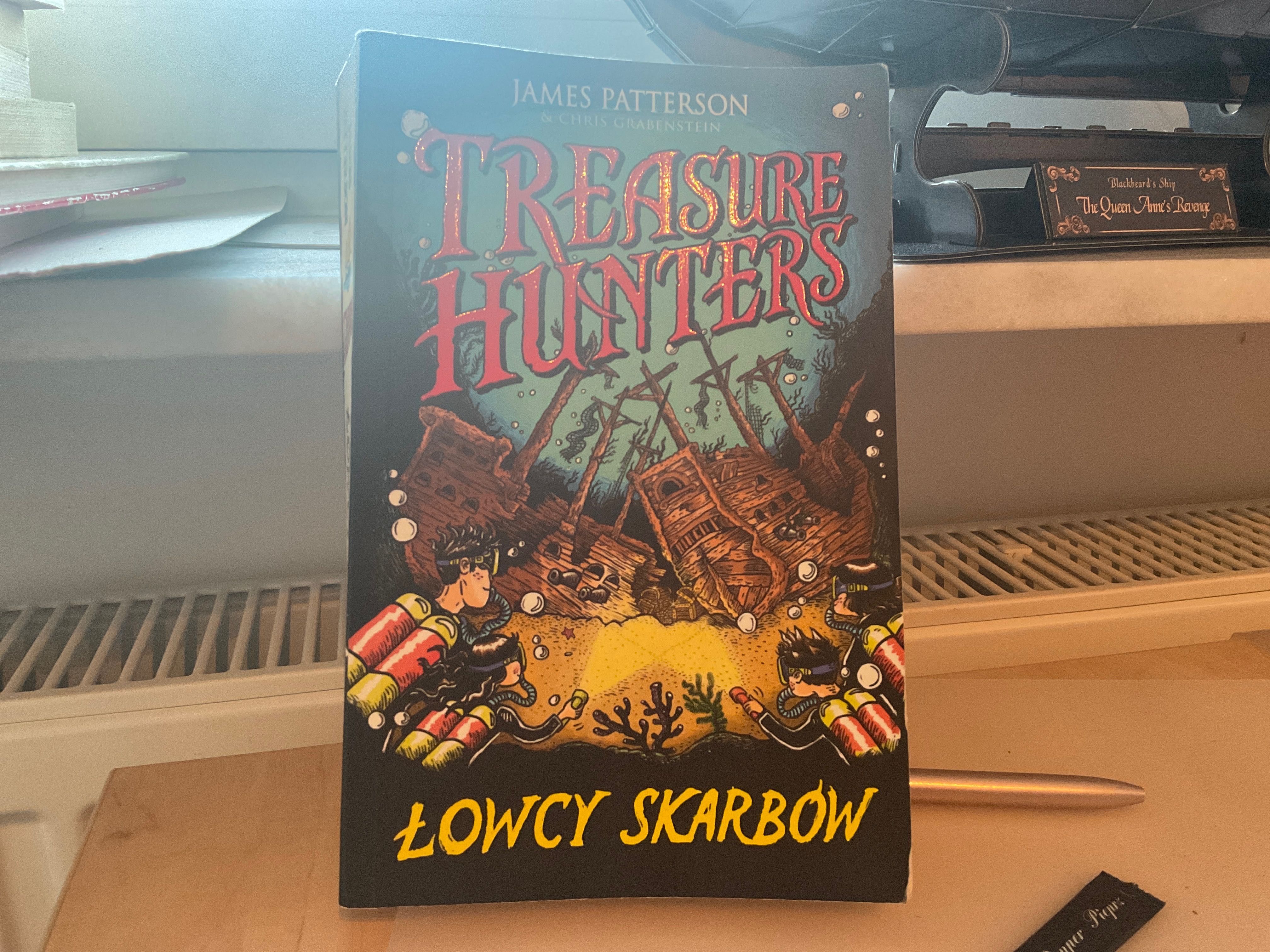 Książka dla dzieci i młodzieży Treasure hunters tom 1