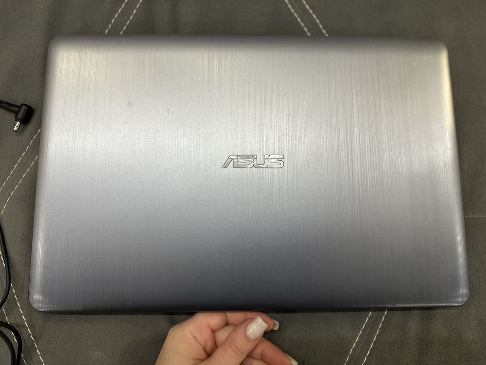 Ноутбук Asus x541n