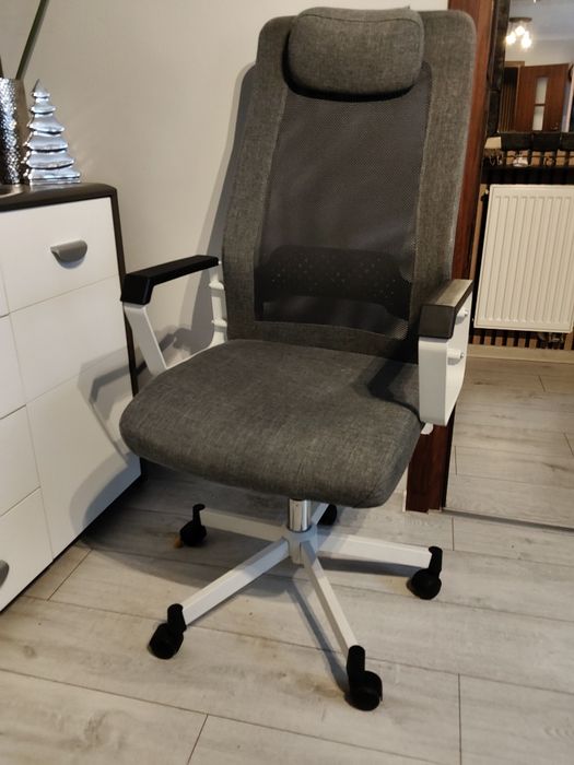 Krzesło biurowe- posiadam 2 sztuki