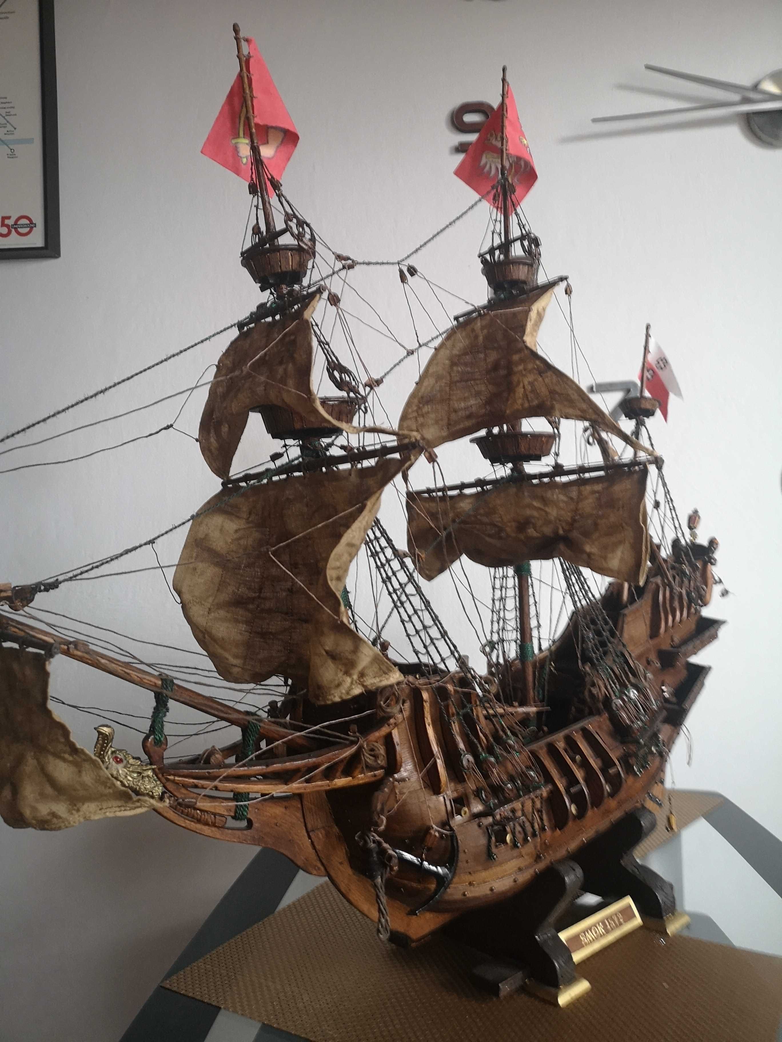 Galeon smok1572r