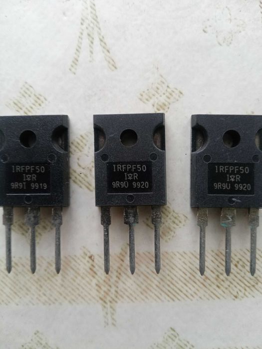 Транзистор IRFPF50 n 900v 6.7a 190w 1.6Ω to247 IR
