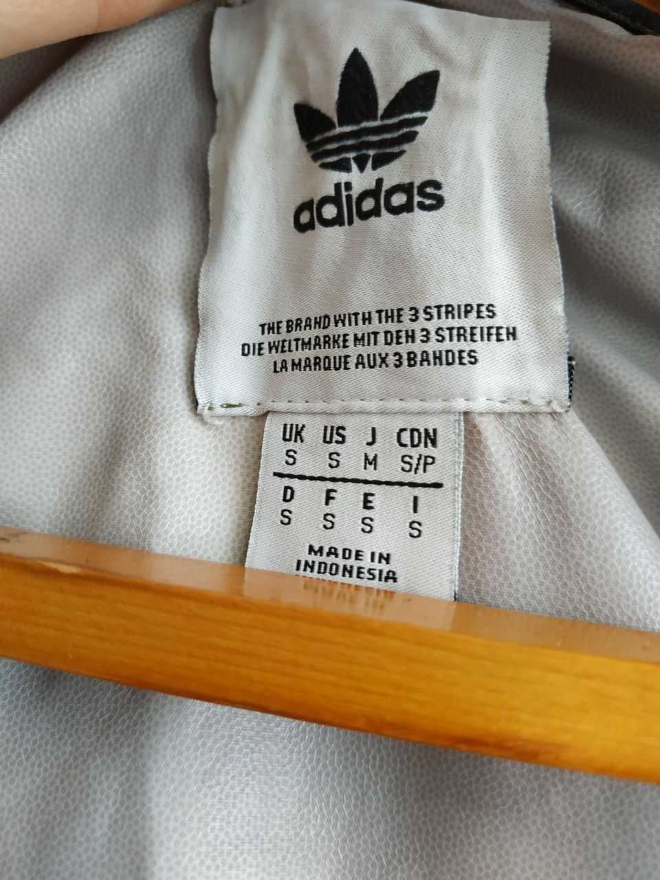 Куртка ветровка Adidas