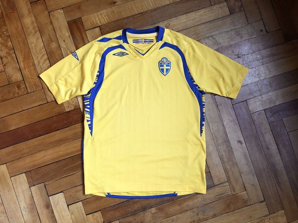 Крутая спортивная футбольная футболка Umbro Football Sweden оригинал