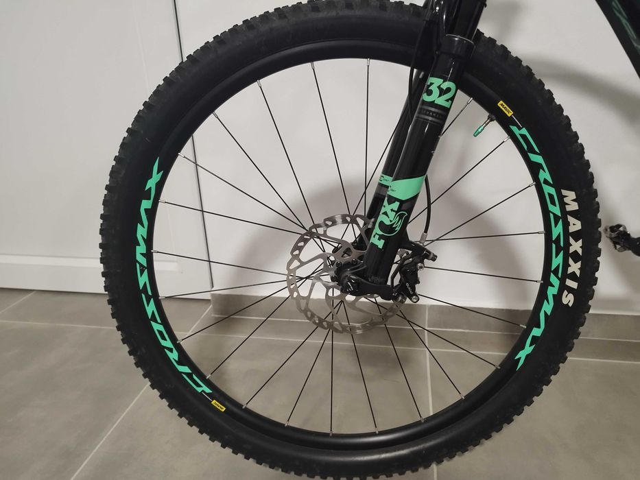 Orbea Oiz M30 Eagle 29 L Carbono
