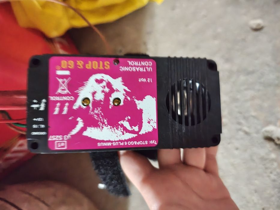 Odstraszacz na kuny do samochodu