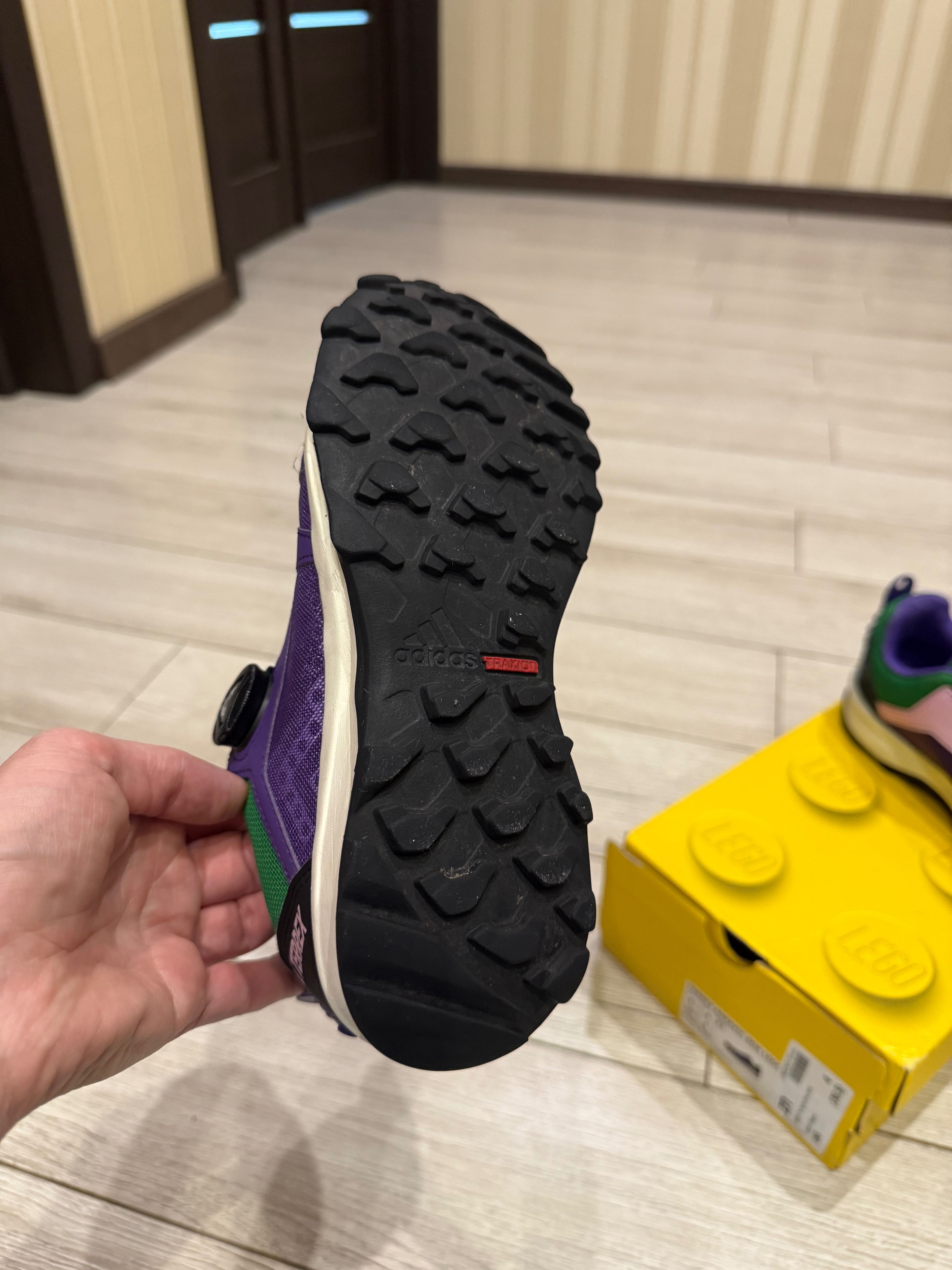 Кросівки дитячі Adidas terrex 36,5 розмір