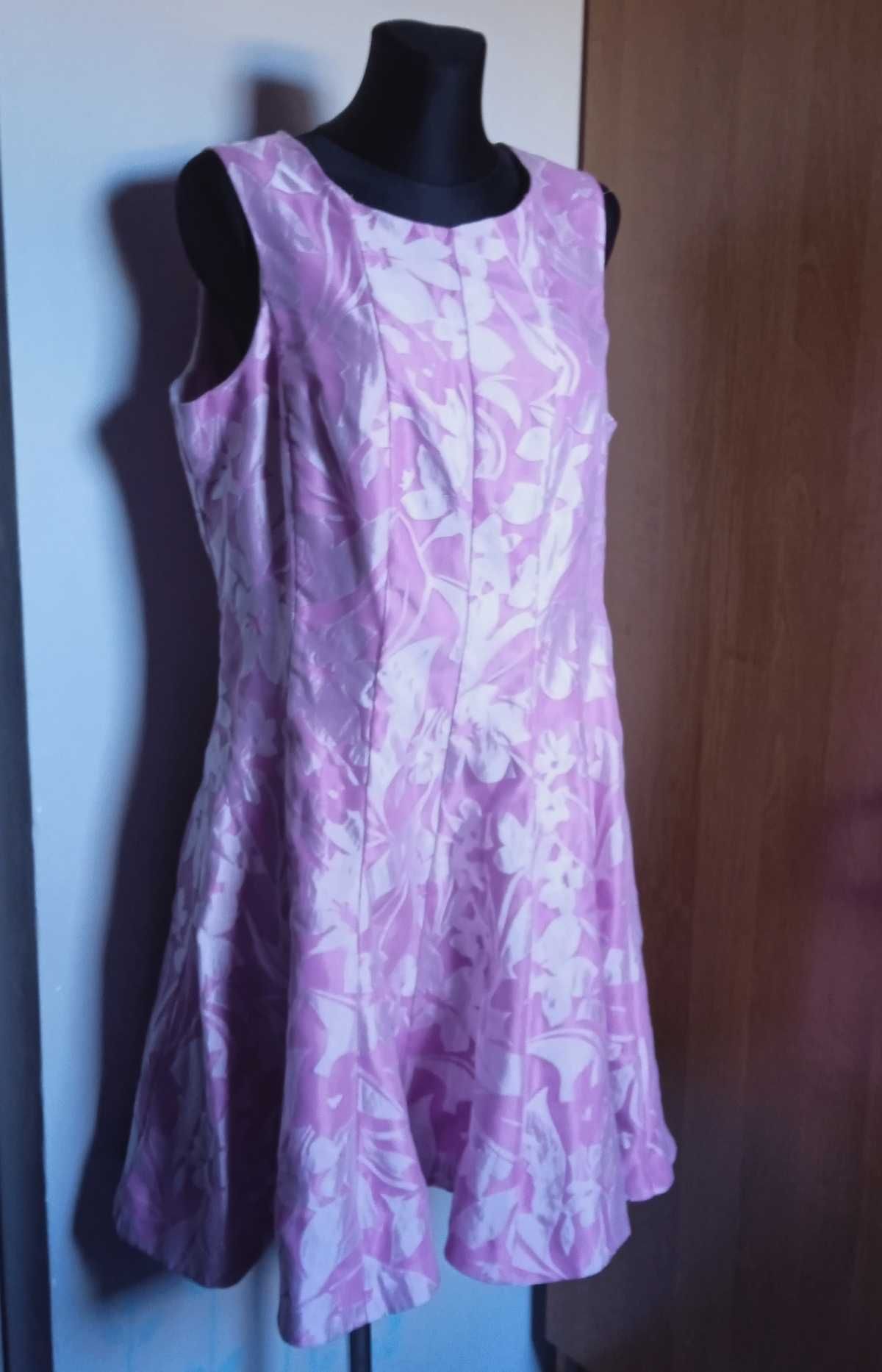 Elegancka sukienka róż ecru r. 48