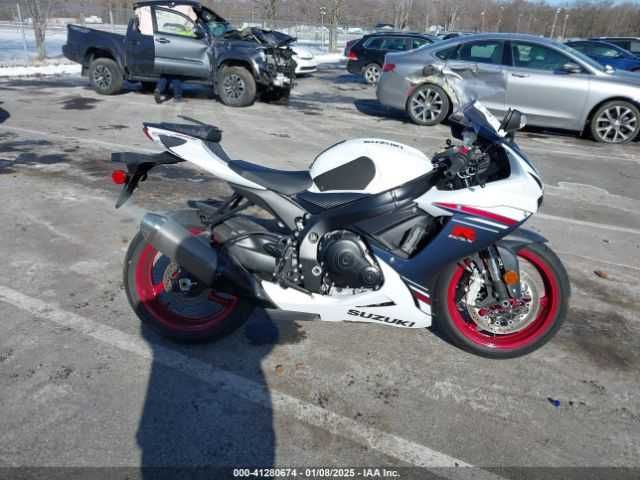 Suzuki GSX-R600 2024