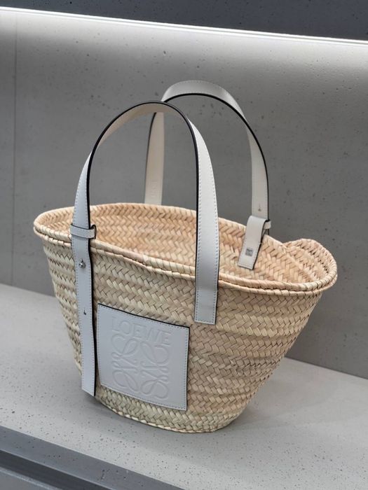 Пляжна сумка loewe Anagram белая с документами