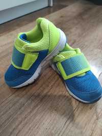 Buty sportowe (sklep Martes) rozmiar 24