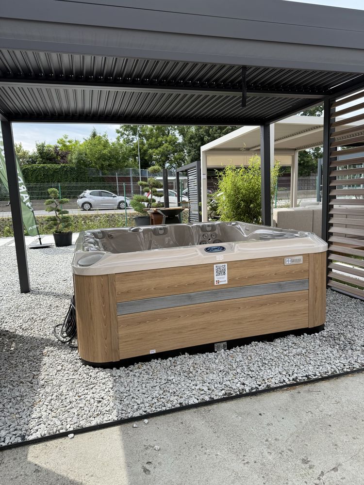 Jacuzzi całoroczne Devotion - Pergola 3x3 gratis !!! Dostawa gratis!!!