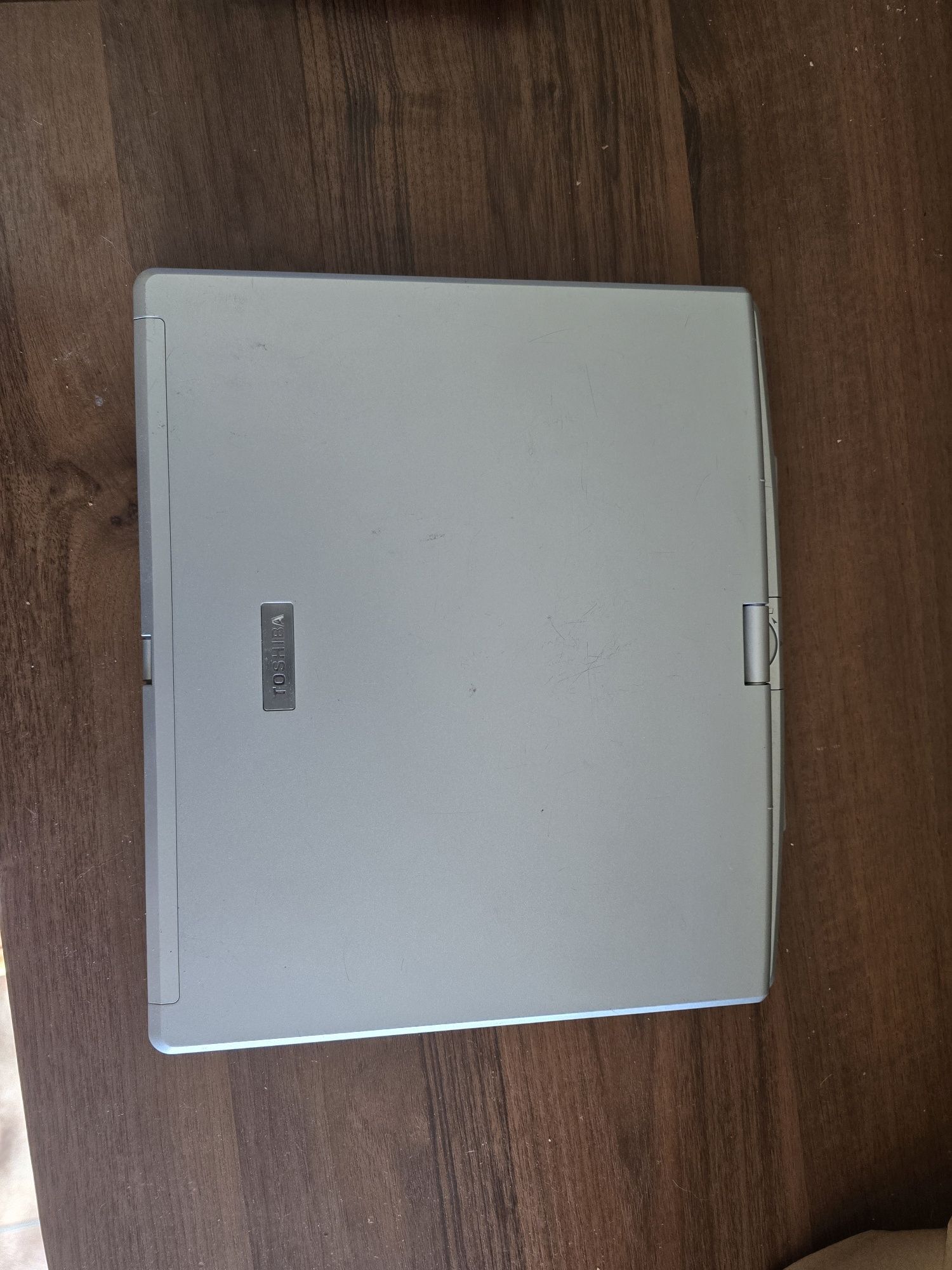 Toshiba r15-s829 laptop tablet retro