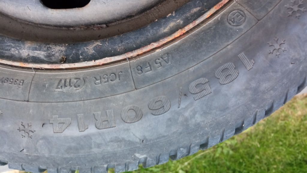 Kompl Opony felgi Golf 3 4x100