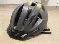 Шлем спортивный серого цвета