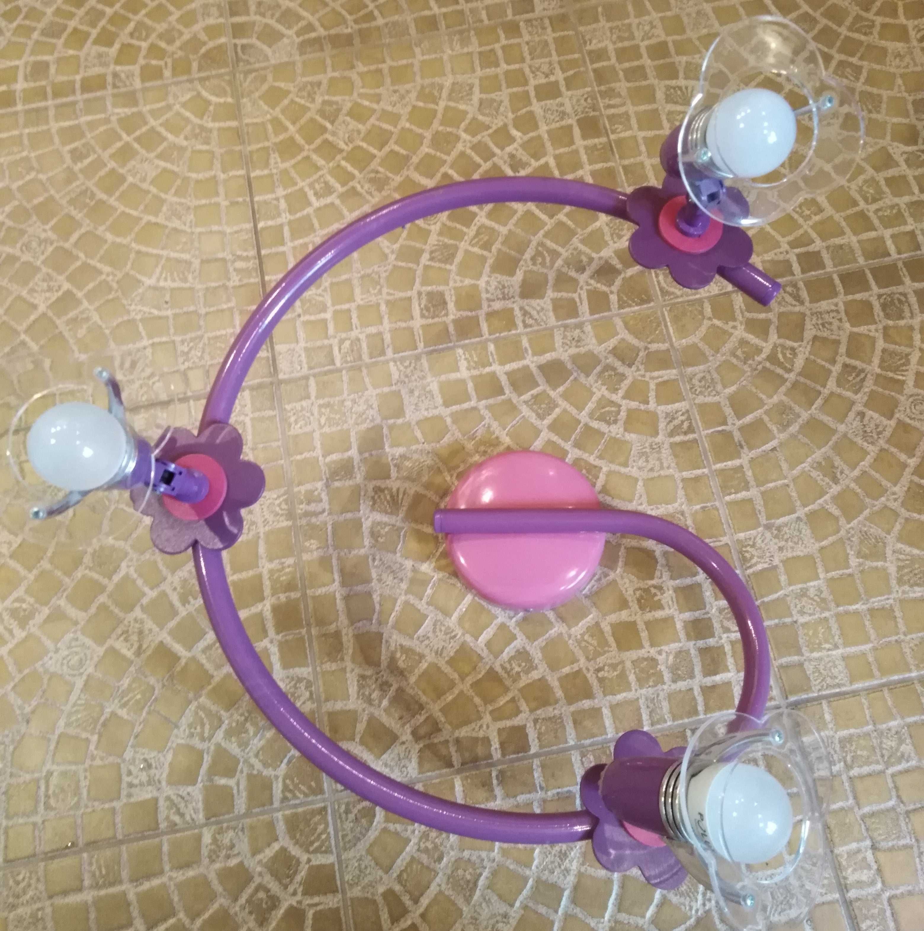 Lampa, żyrandol na 3 żarówki