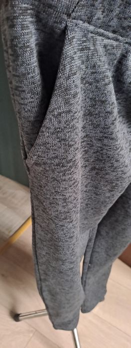 Ocieplane spodnie dresowe unicexs z kieszeniami