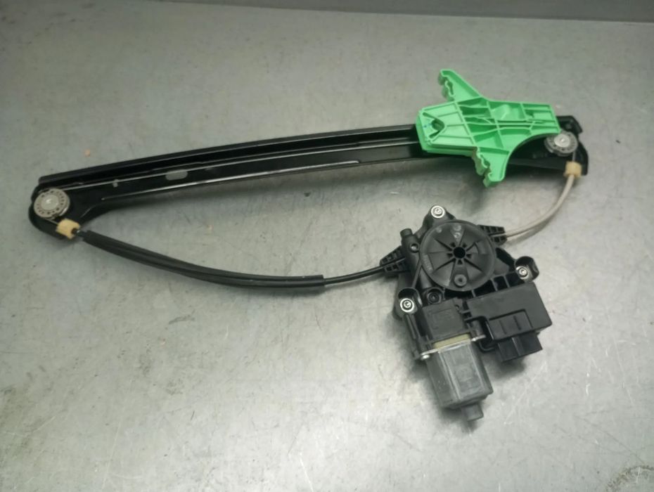 Elevador vidros trás esquerdo VOLKSWAGEN Tiguan (AD1, AX1)