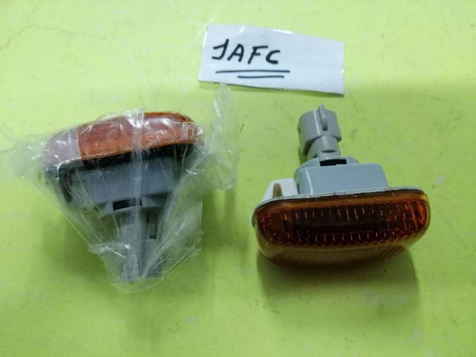 Farolins laterais Opel Campo B Bedford Brava 1997-- NOVOS