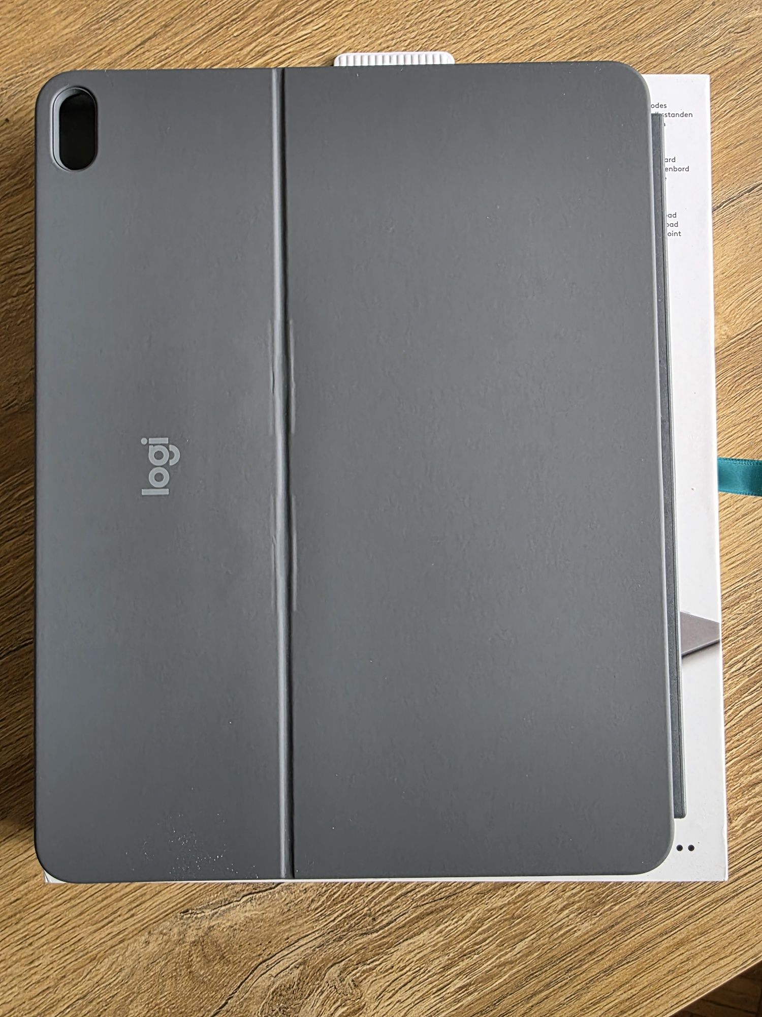 Logitech Combo Touch do iPada Air 13 cali M2 i M3 2024 i 2025,