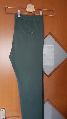 Spodnie Reserved Chinos 158 cm