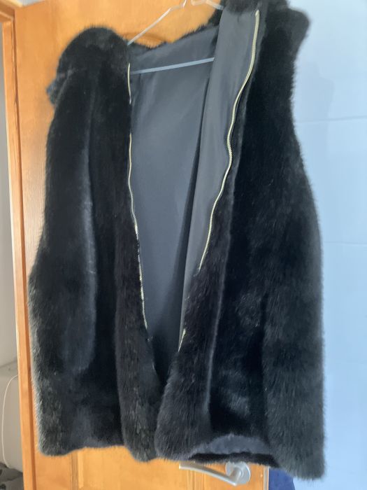 Colote preto em pelo