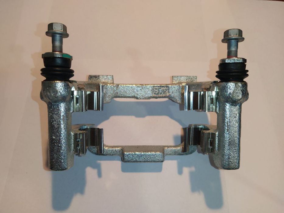 Кронштейн, корпус скоби тормоза VIKA 66151740601