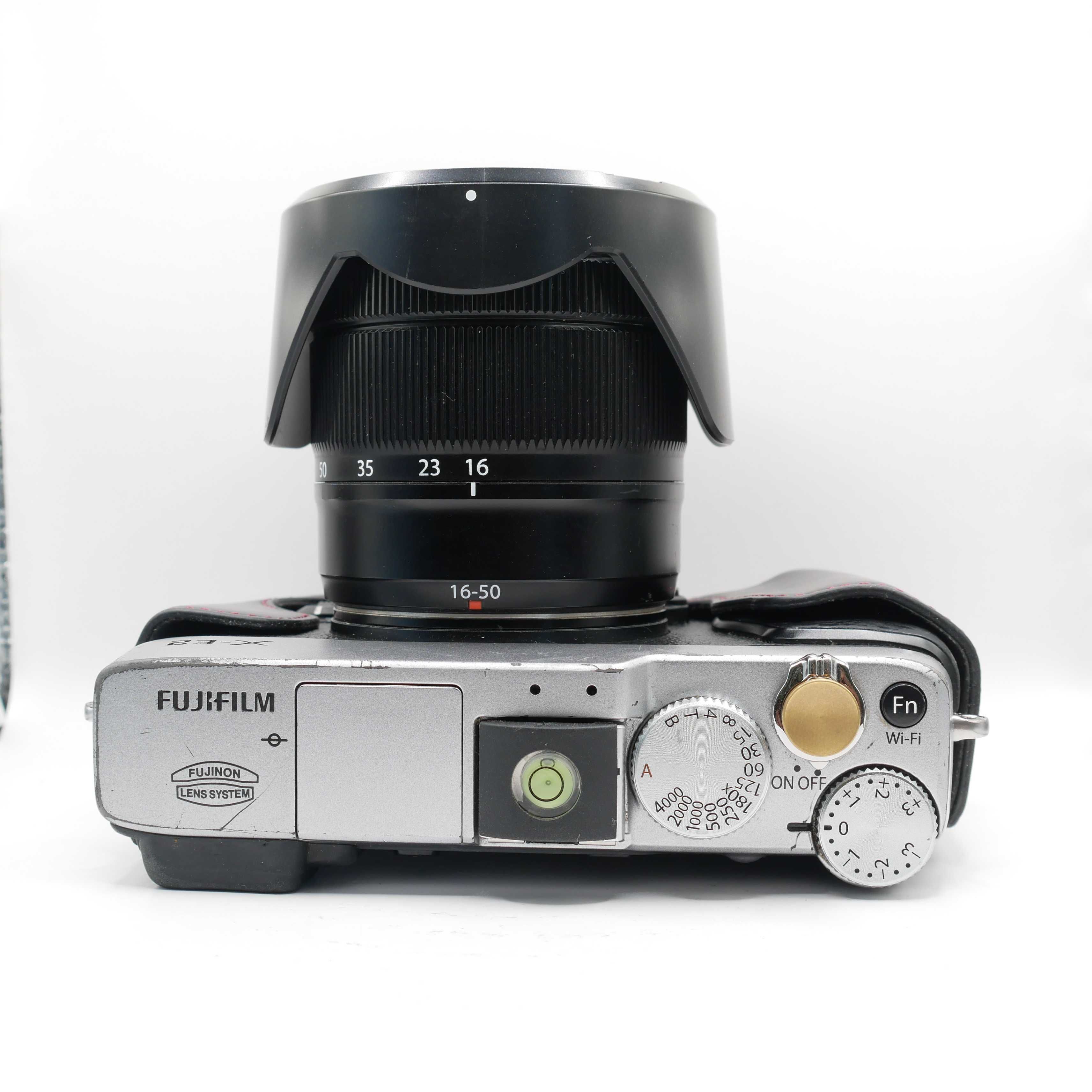 Fujifilm X-E2 + XC 16-50mm F3.5-5.6 OIS II