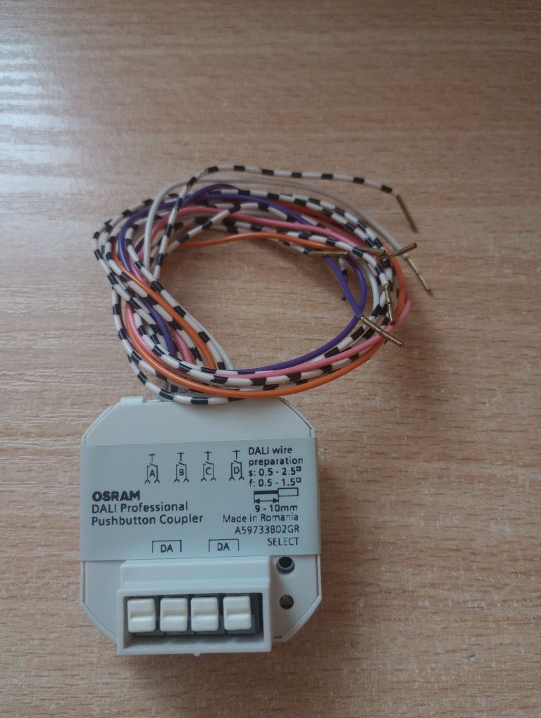 DALI Professional pushbutton coupler 4 Fold Osram