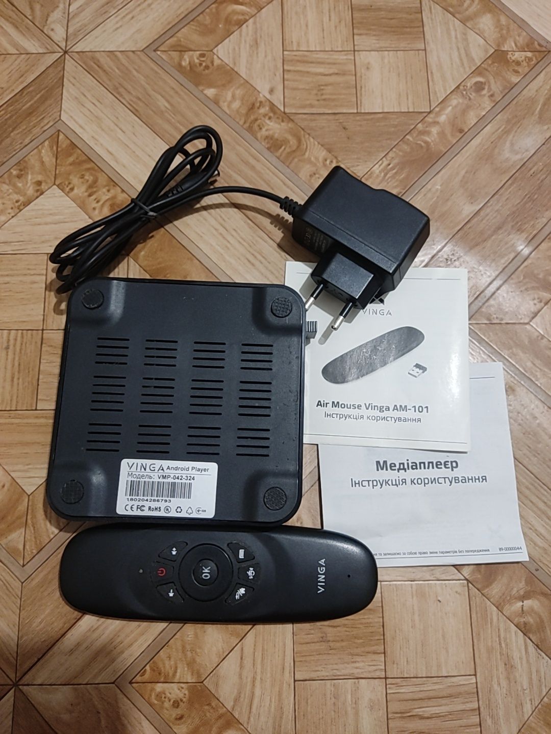 TV приставка Vinga Android Player VMP-042-324. 4 x 32 gb.