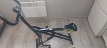 AB Booster plus sprzęt do ćwiczeń w domu