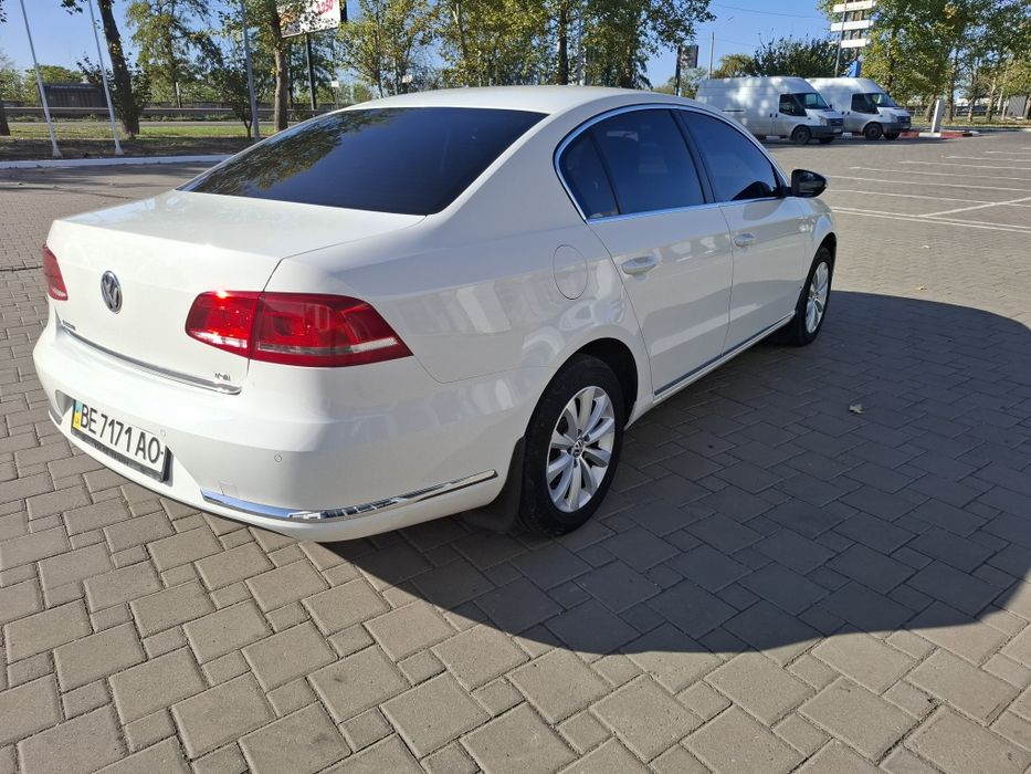 Продам фольцваген пассат 2012 года