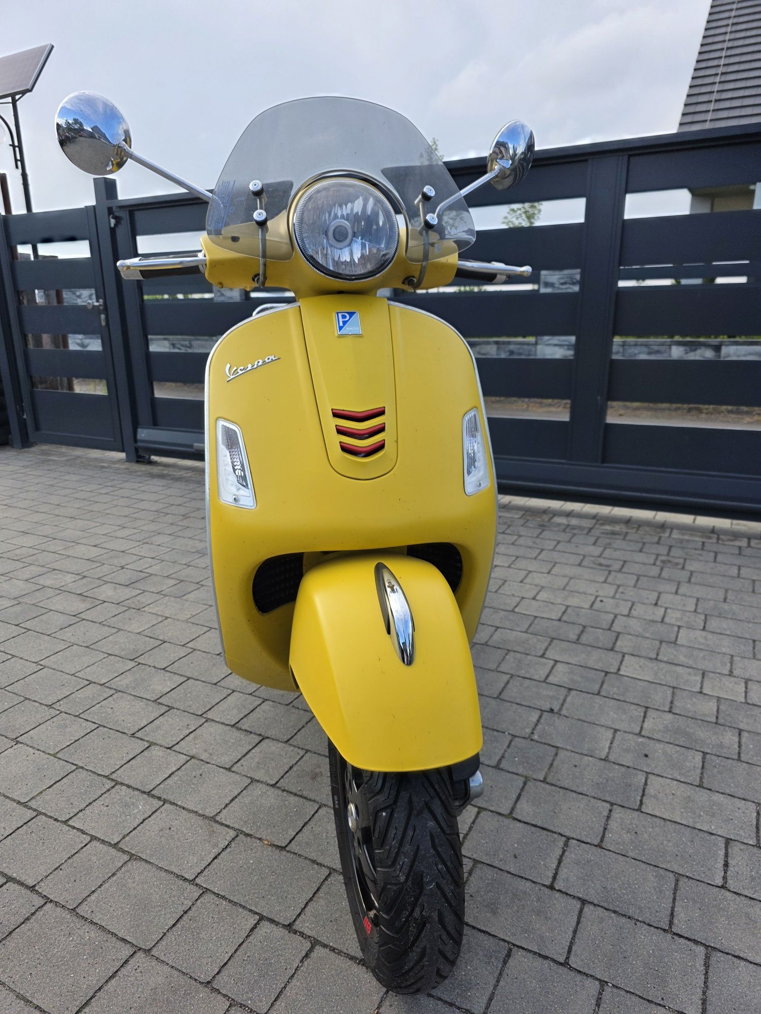 Piaggio vespa 300 gts mały przebieg