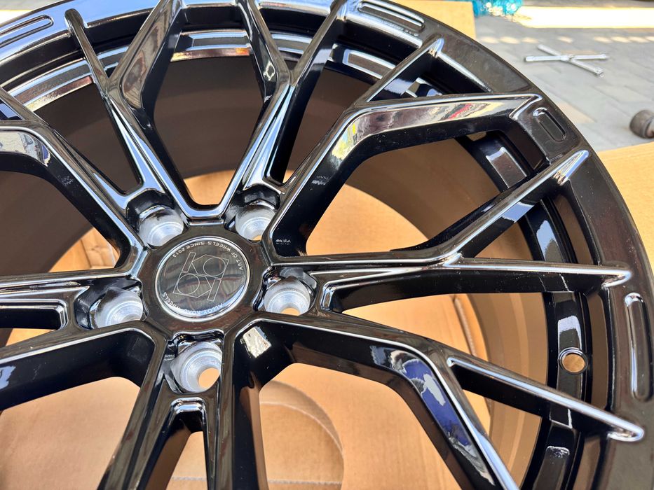 Чорні титани R19 5x114.3 Lexus Infiniti Honda Nissan Mitsubishi Kia