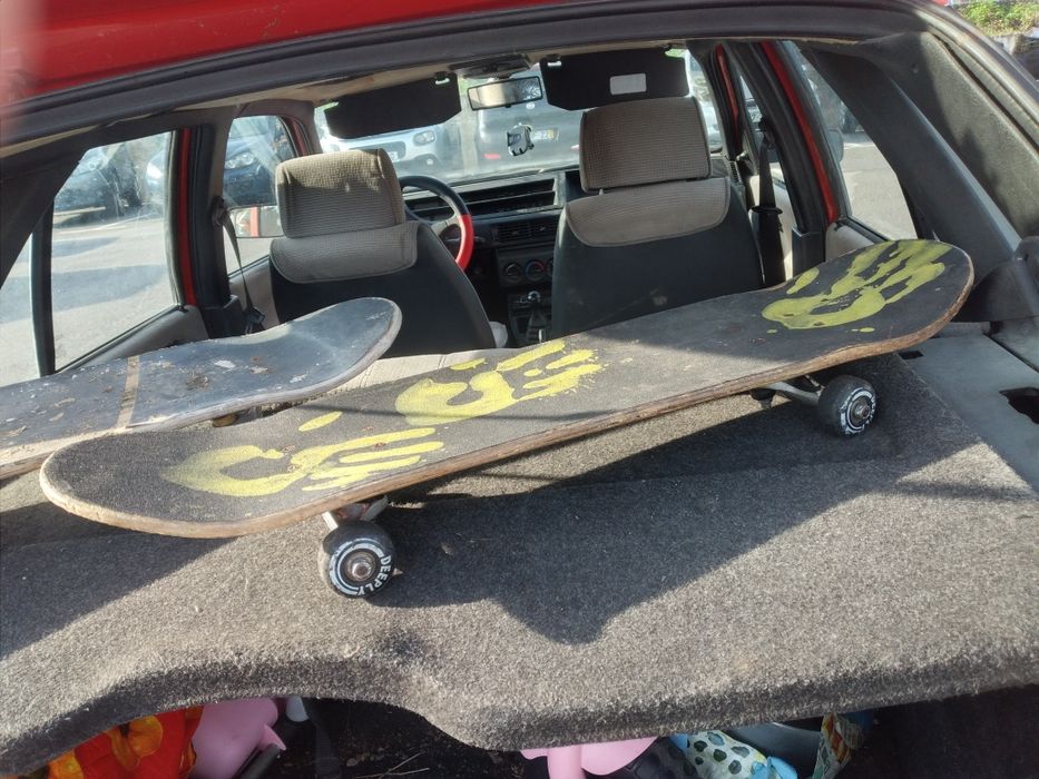 Vendo dois Skates usados para restauro por 5€ para despachar urgente!!