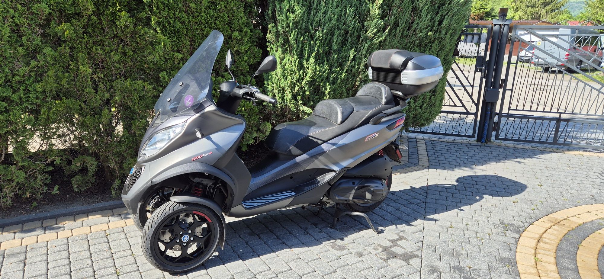 Piaggio Mp3 500 Sport Hpe Advanced - wsteczny. L5e
