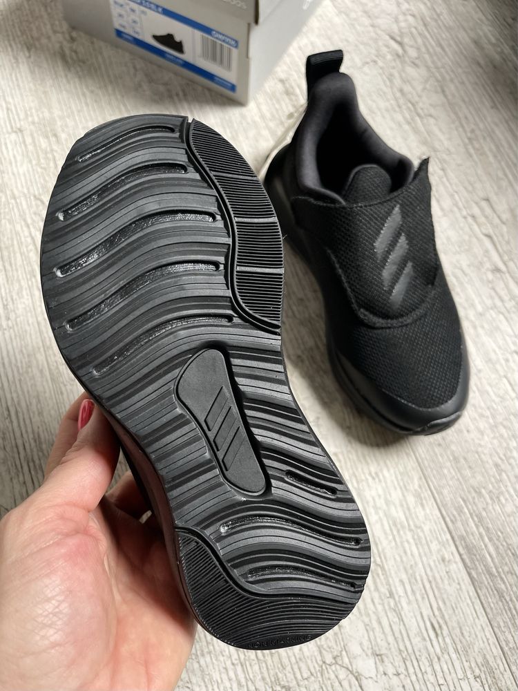 Кросівки adidas FortaRun FY1553, 100% оригінал, р-р 20-25, 30 (19 см)