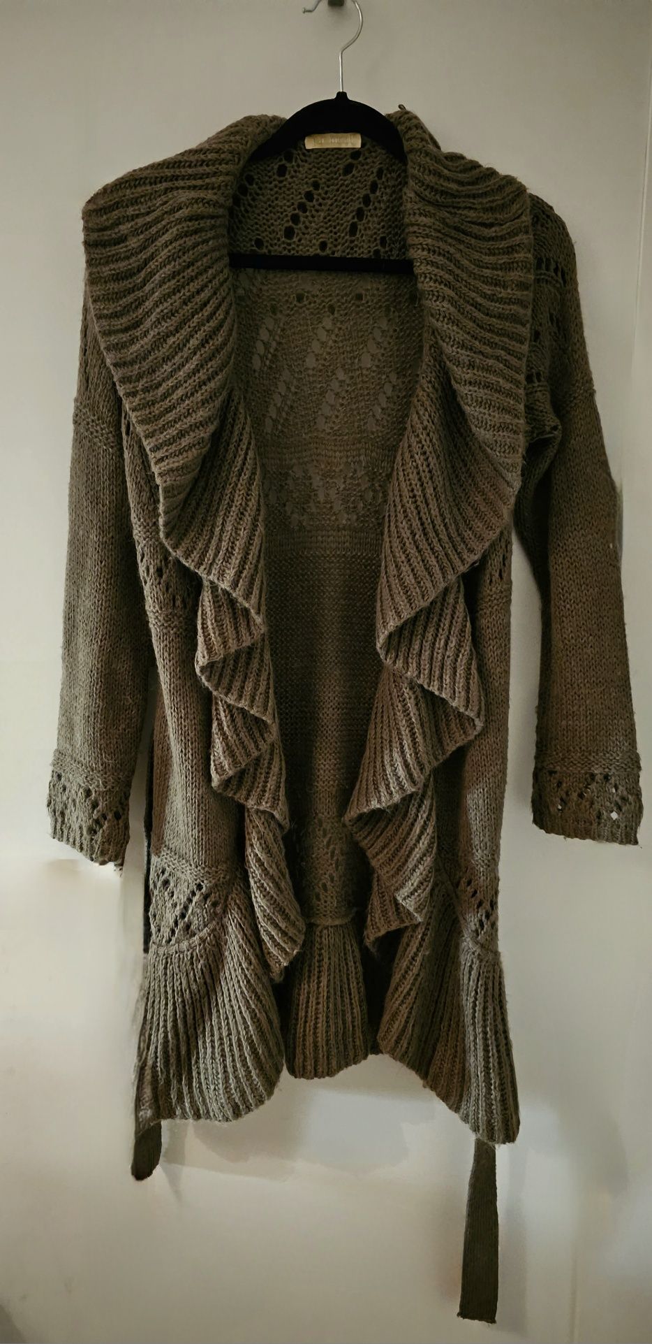 Sweter Promod wiązany, beżowy, cieplutki.