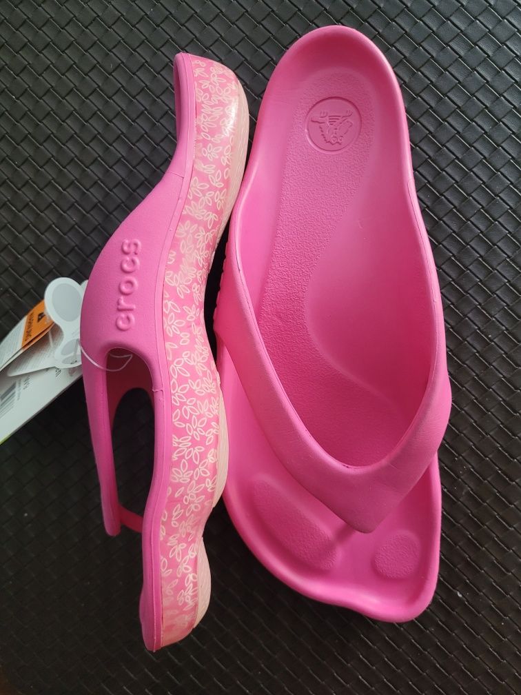 Nowe klapki Crocs W9, 39