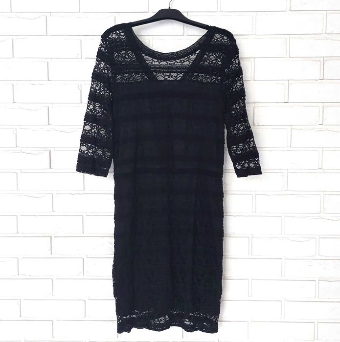 Sukienka koronkowa - Reserved