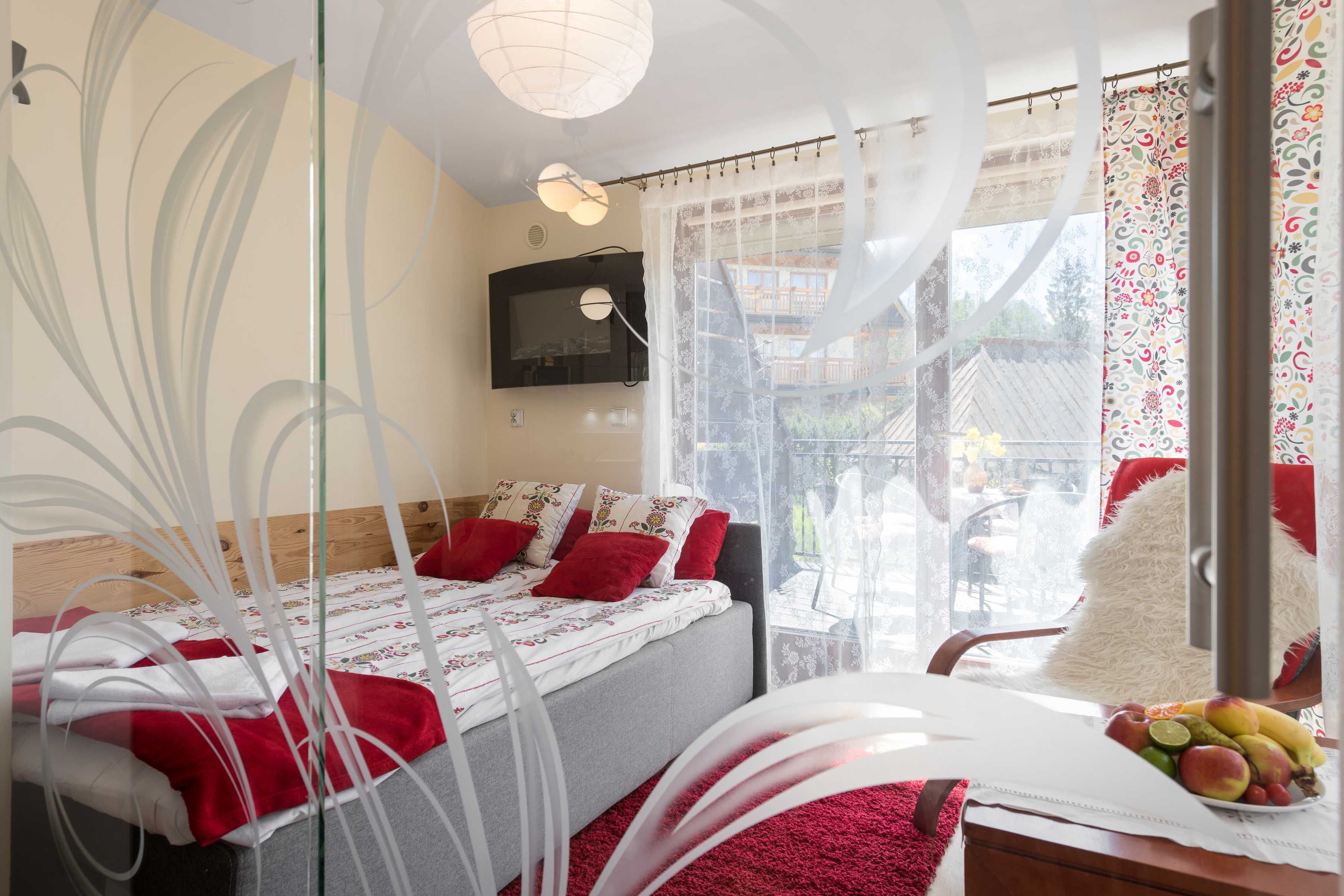 WOLNY-DOMEK   2-7 os Apartament LUX- blisko, PKP, PKS, widok na TATRY
