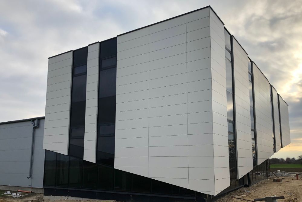 elewacje wentylowane/stolarka aluminiowa