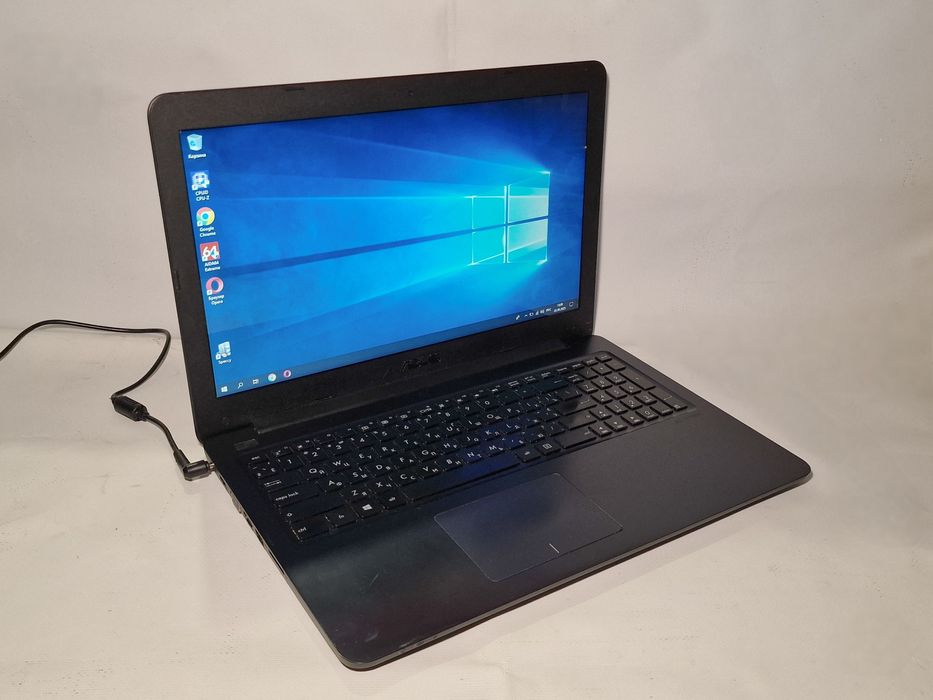 Ноутбук Asus E502M