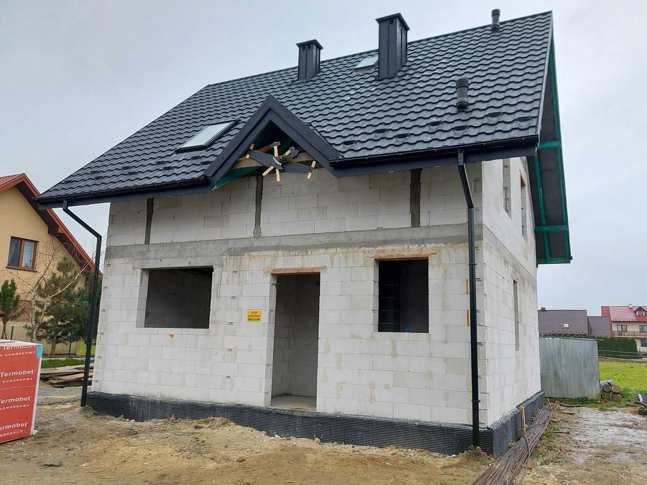 Przyjmę zlecenia na budowę domów, garaży, zmianę pokrycia i papowanie.