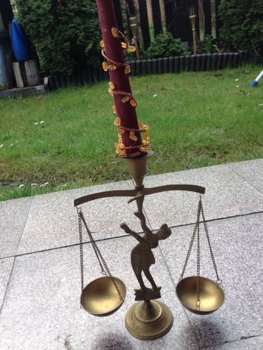 Waga z mosiądzu w bardzo dobrym stanie
