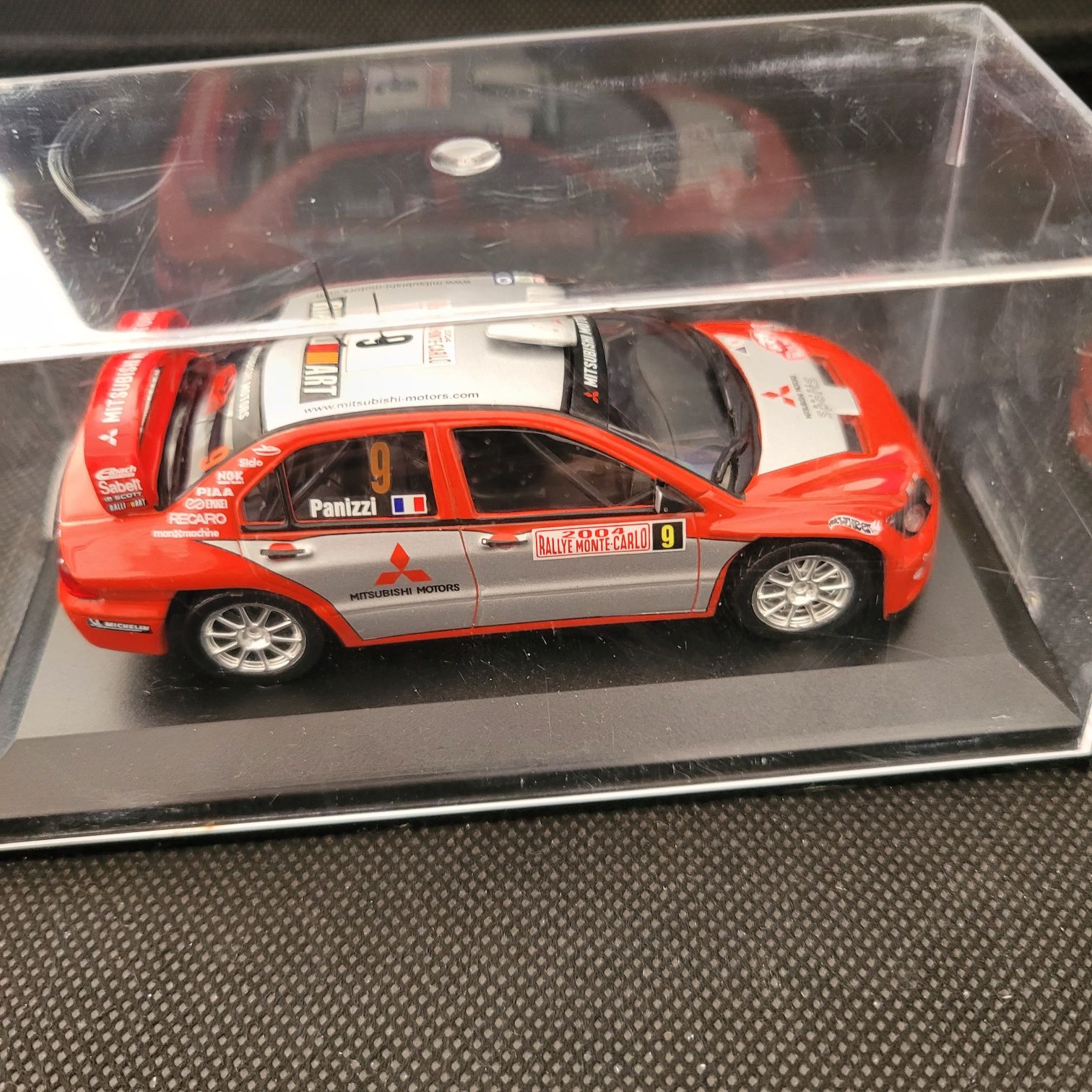 Carro miniatura Mitsubishi
