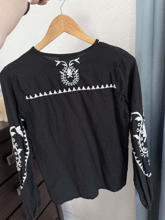 Стильна жіноча сорочка