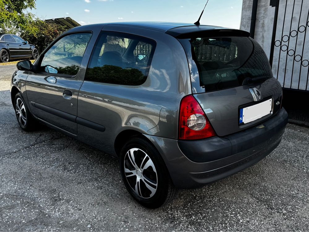 Renault Clio 1.2 benyzna klimatyzacja mrozi