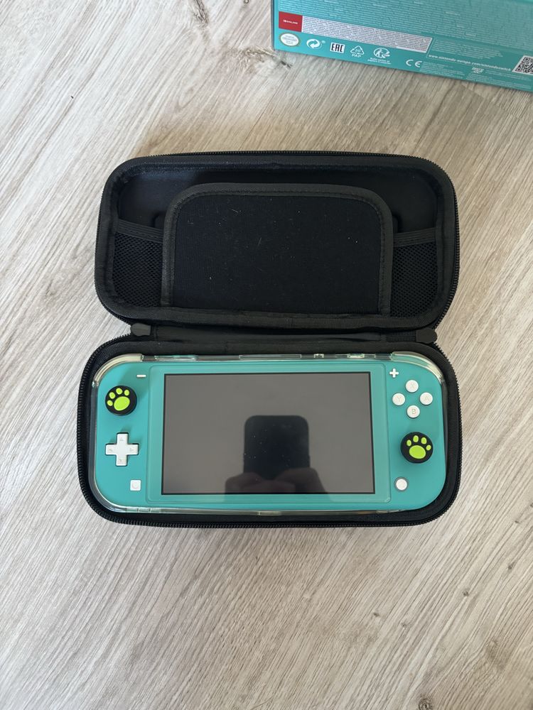 Nintendo switch lite + etui i 4 gry Wiedżmin, BOTW
