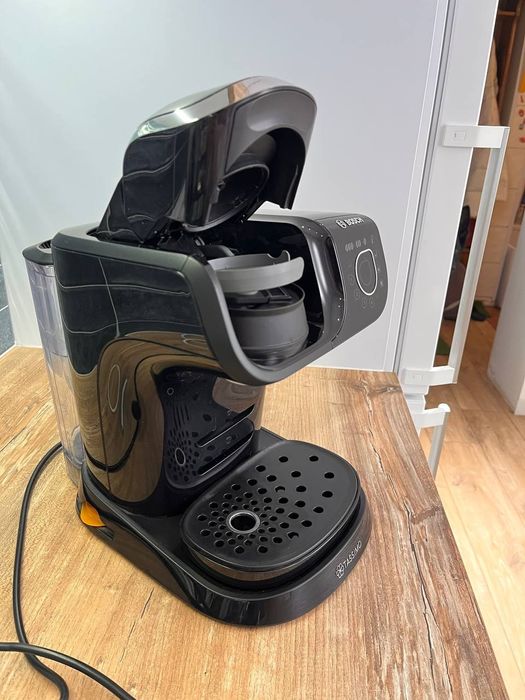 Кавомашина капсульна Bosch Tassimo