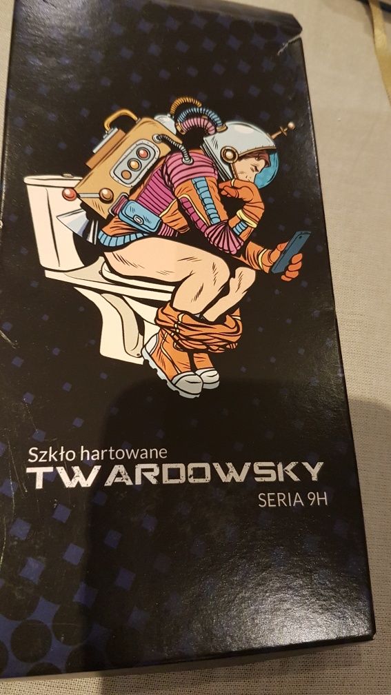 Etui na telefon i szkło hartowane Samsung S3